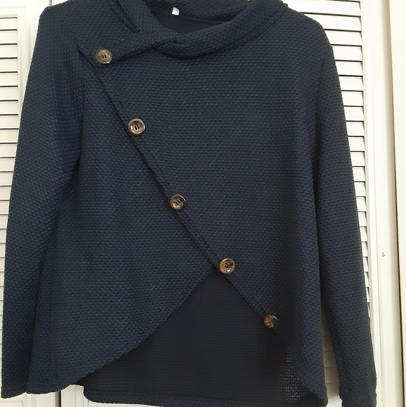 Sweater - Picture 1 of 2